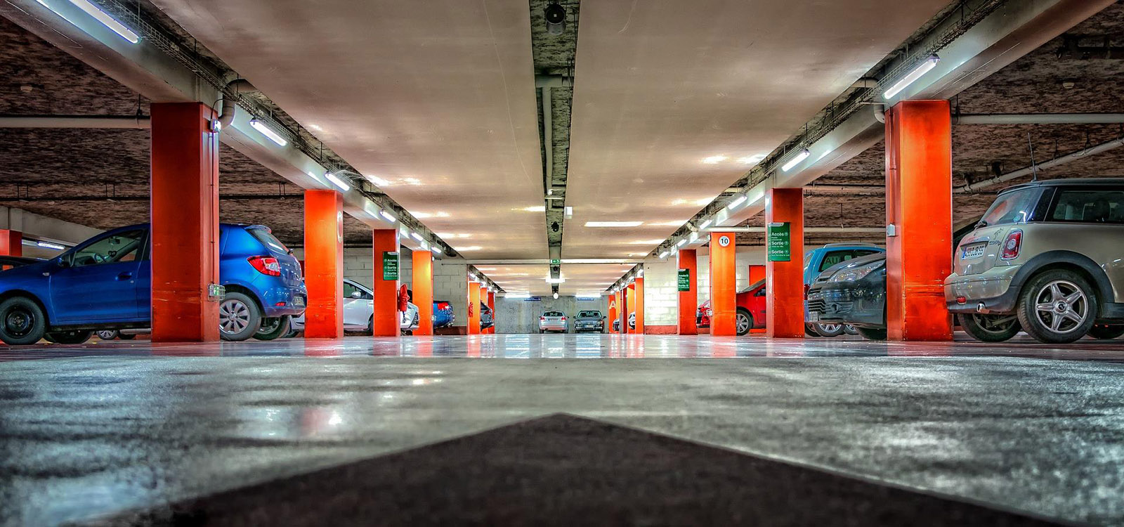 Estacionamentos
